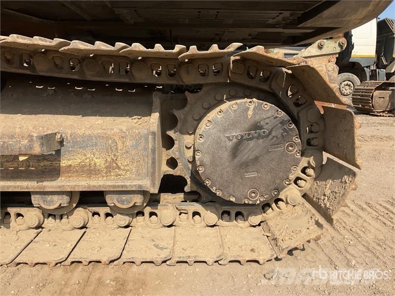 Volvo EC220EL 대형 굴삭기 29톤 이상