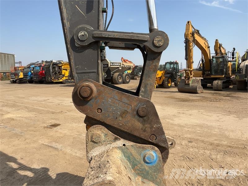Volvo EC220EL 대형 굴삭기 29톤 이상