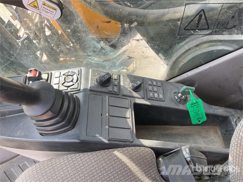 Volvo EC220EL 대형 굴삭기 29톤 이상
