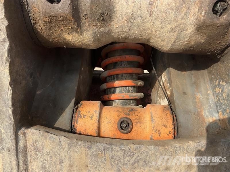 Volvo EC220EL 대형 굴삭기 29톤 이상