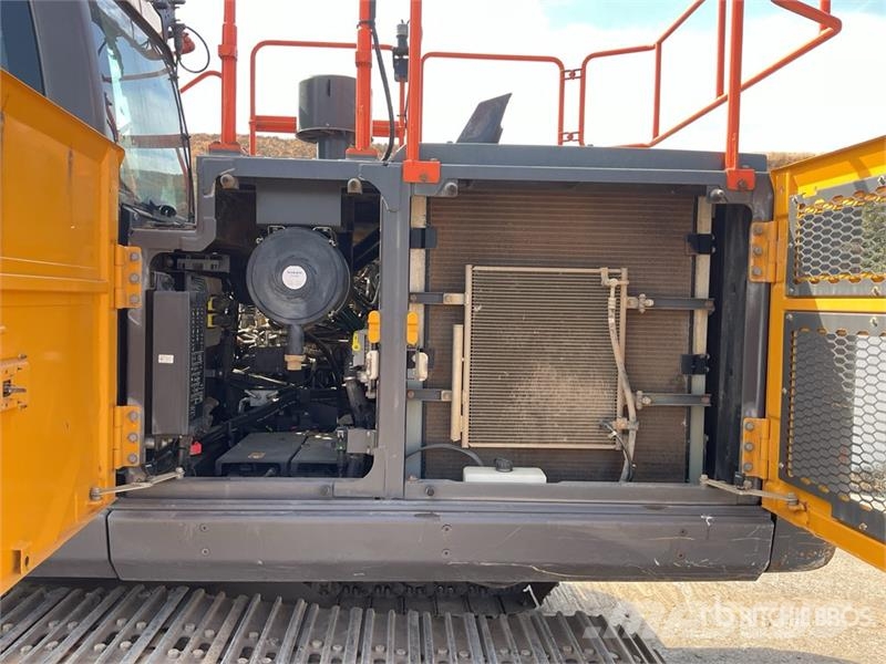 Volvo EC220EL 대형 굴삭기 29톤 이상