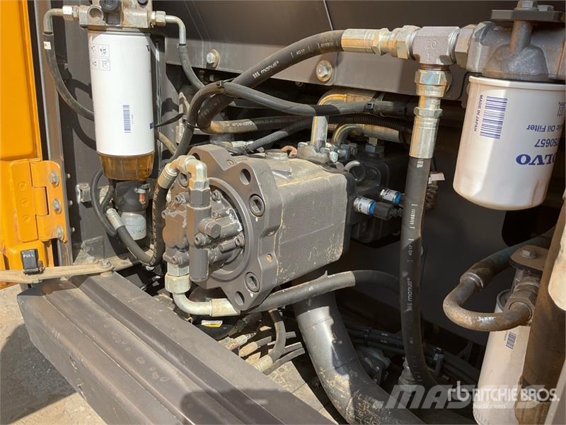 Volvo EC220EL 대형 굴삭기 29톤 이상
