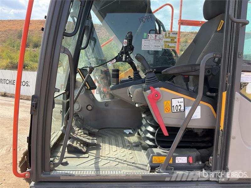 Volvo EC220EL Tracked Excavator Vikšriniai ekskavatoriai