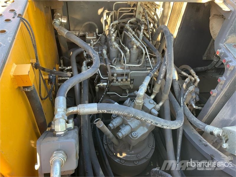 Volvo EC220EL Tracked Excavator Bageri gusjeničari