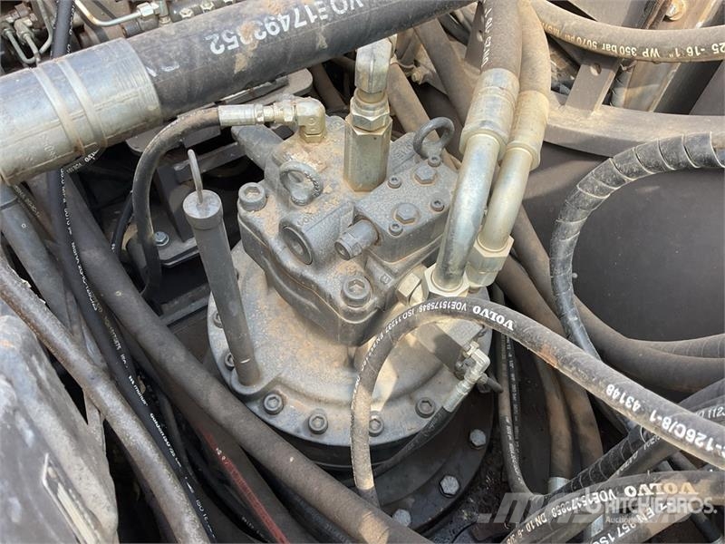 Volvo EC250EL 대형 굴삭기 29톤 이상