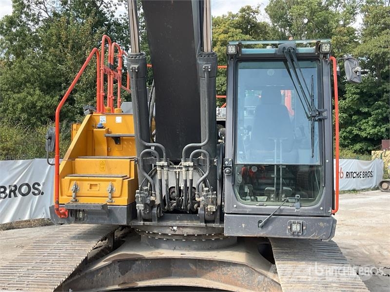 Volvo EC250EL 대형 굴삭기 29톤 이상