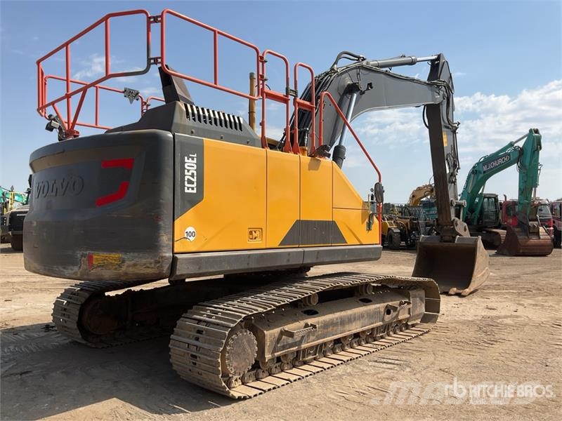 Volvo EC250EL Tracked Excavator Vikšriniai ekskavatoriai