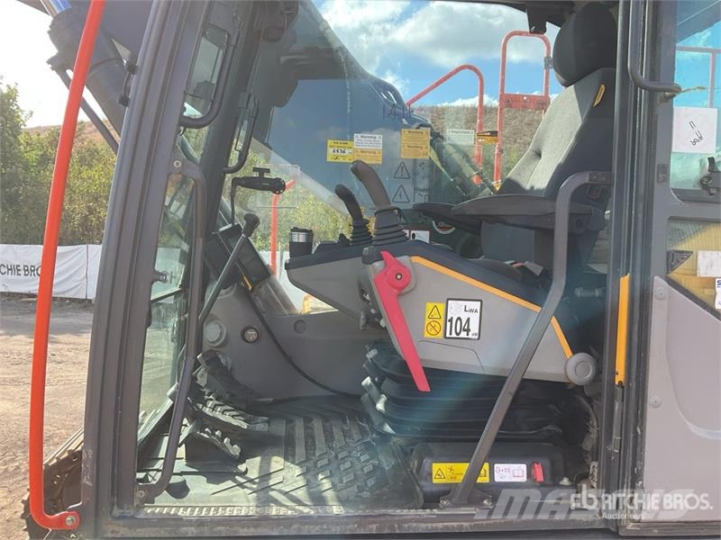 Volvo EC300EL Tracked Excavator 대형 굴삭기 29톤 이상