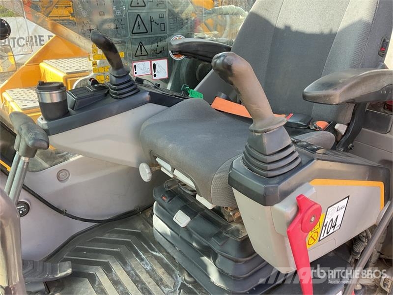 Volvo EC300EL Tracked Excavator 대형 굴삭기 29톤 이상