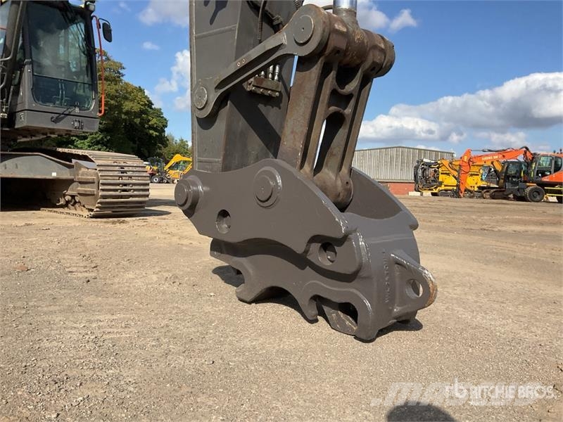Volvo EC300EL Tracked Excavator 대형 굴삭기 29톤 이상