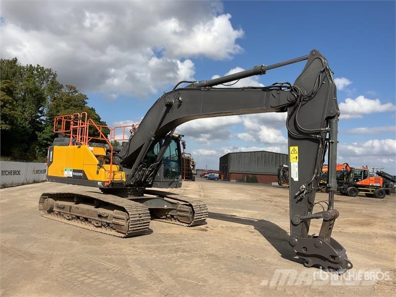 Volvo EC300EL Tracked Excavator 대형 굴삭기 29톤 이상