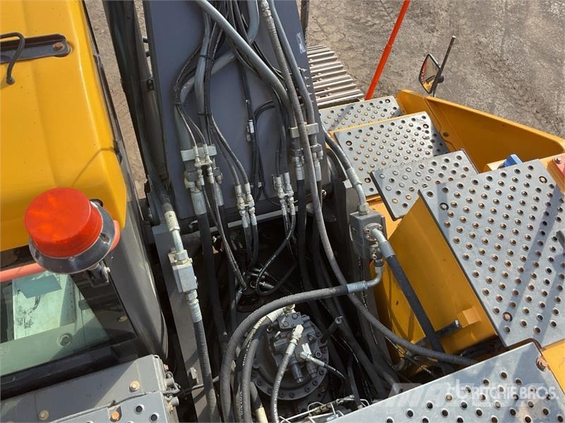 Volvo EC300EL Tracked Excavator 대형 굴삭기 29톤 이상