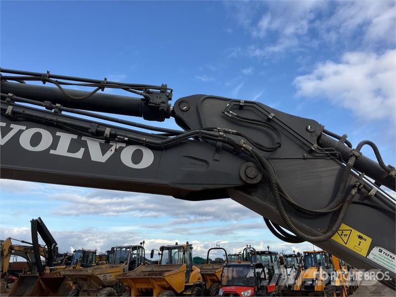 Volvo EC380EL Tracked Excavator Roomikekskavaatorid