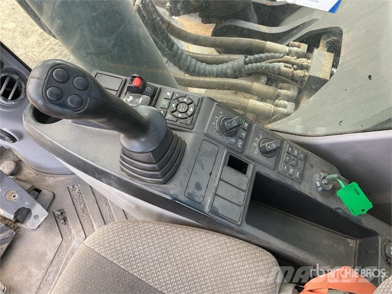 Volvo EC380EL Tracked Excavator Roomikekskavaatorid