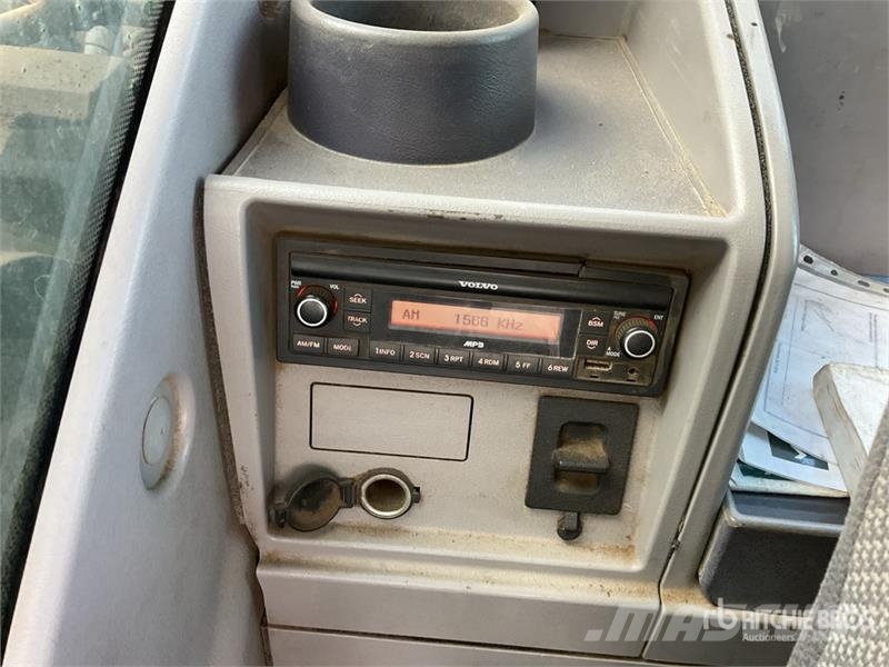 Volvo EC380EL Tracked Excavator Roomikekskavaatorid