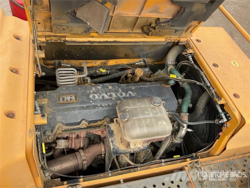 Volvo EC480DL Tracked Excavator Kāpurķēžu ekskavatori