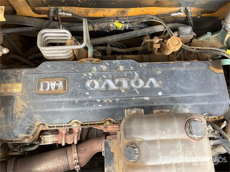 Volvo EC480DL Tracked Excavator Kāpurķēžu ekskavatori
