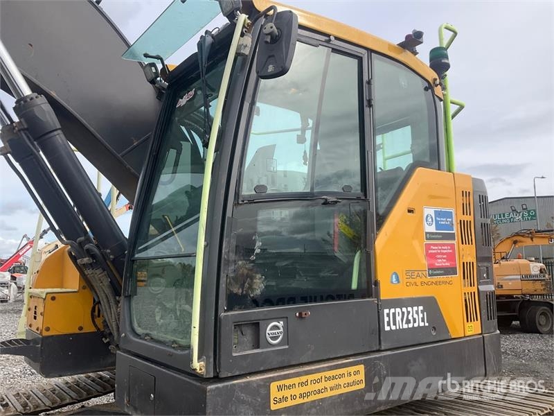 Volvo ECR235EL Tracked Excavator Lánctalpas kotrók