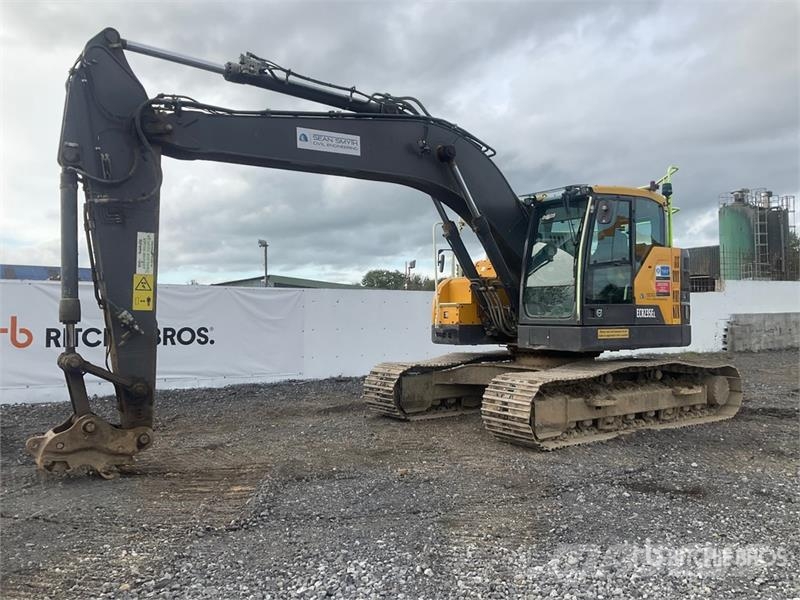 Volvo ECR235EL Tracked Excavator Lánctalpas kotrók