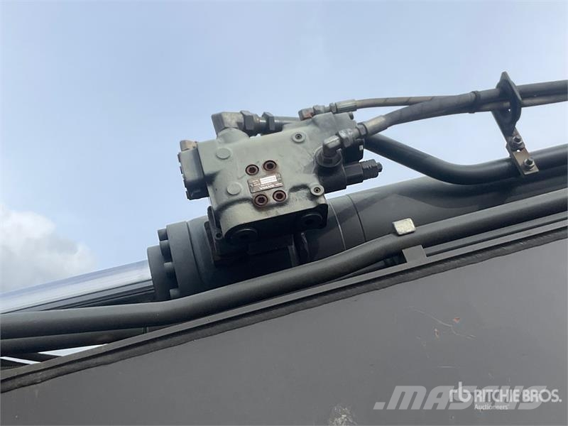 Volvo ECR235EL Tracked Excavator Lánctalpas kotrók