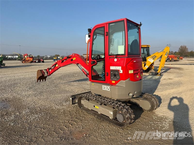 Volvo ECR25 Electric Electric Mini Excavator (Inoperable Miniescavatori