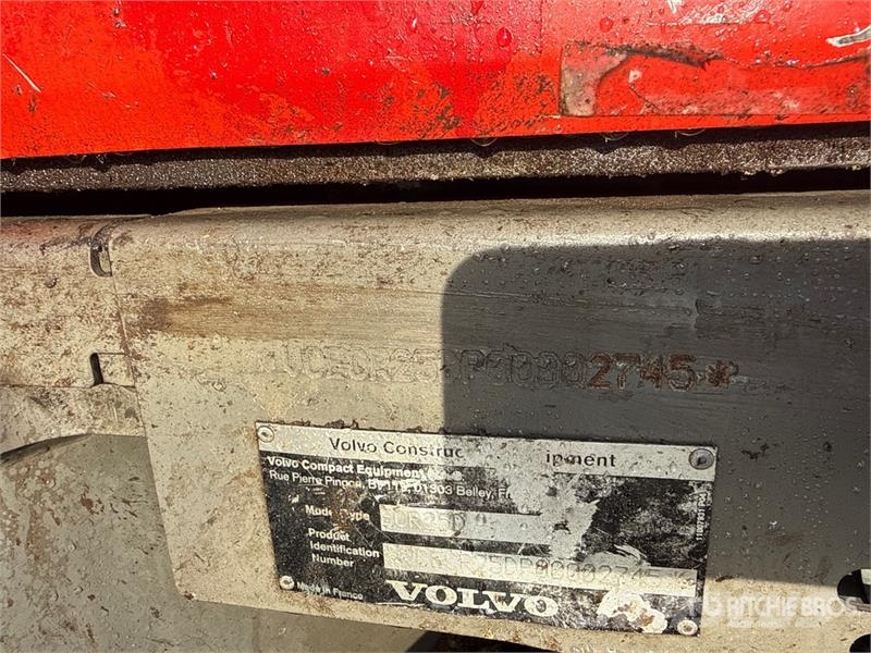 Volvo ECR25D Mini Excavator ミニ油圧ショベル 7t以下（ミニユンボ・ミニディガー）