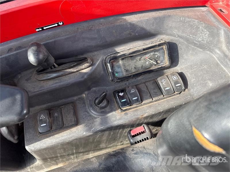 Volvo ECR25D Mini Excavator ミニ油圧ショベル 7t以下（ミニユンボ・ミニディガー）