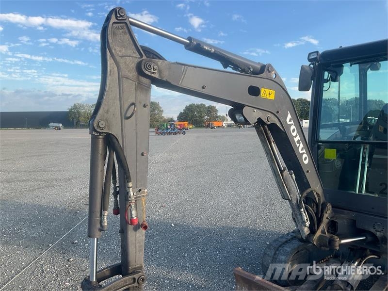 Volvo ECR25D Mini Excavator Minibagger < 7t