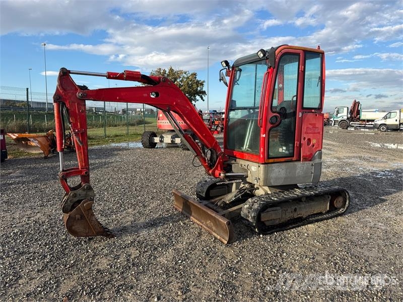 Volvo ECR25D Mini Excavator ミニ油圧ショベル 7t以下（ミニユンボ・ミニディガー）