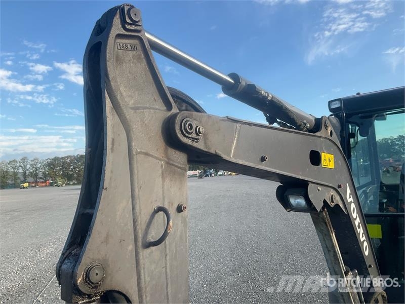 Volvo ECR25D Mini Excavator Minibagger < 7t
