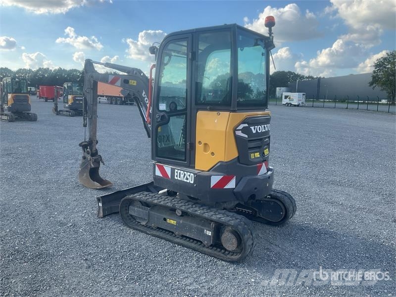 Volvo ECR25D Mini Excavator Minibagger < 7t