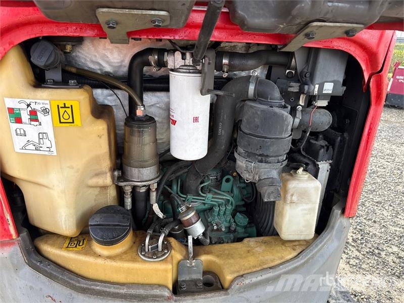 Volvo ECR25D Mini Excavator ミニ油圧ショベル 7t以下（ミニユンボ・ミニディガー）