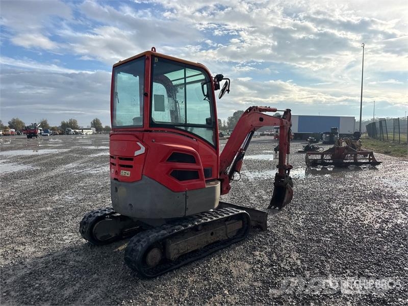 Volvo ECR25D Mini Excavator ミニ油圧ショベル 7t以下（ミニユンボ・ミニディガー）