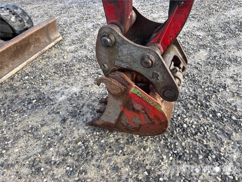 Volvo ECR25D Mini Excavator ミニ油圧ショベル 7t以下（ミニユンボ・ミニディガー）