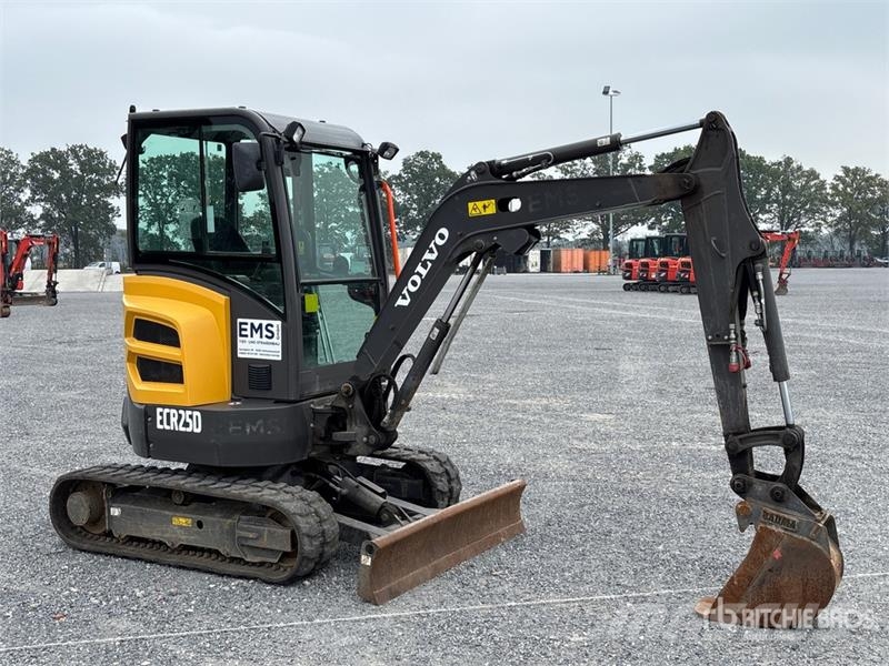 Volvo ECR25D Mini Excavator حفارات صغيرة أقل من 7 طن (حفارات صغيرة)