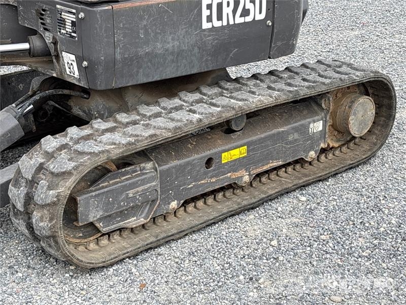 Volvo ECR25D Mini Excavator حفارات صغيرة أقل من 7 طن (حفارات صغيرة)