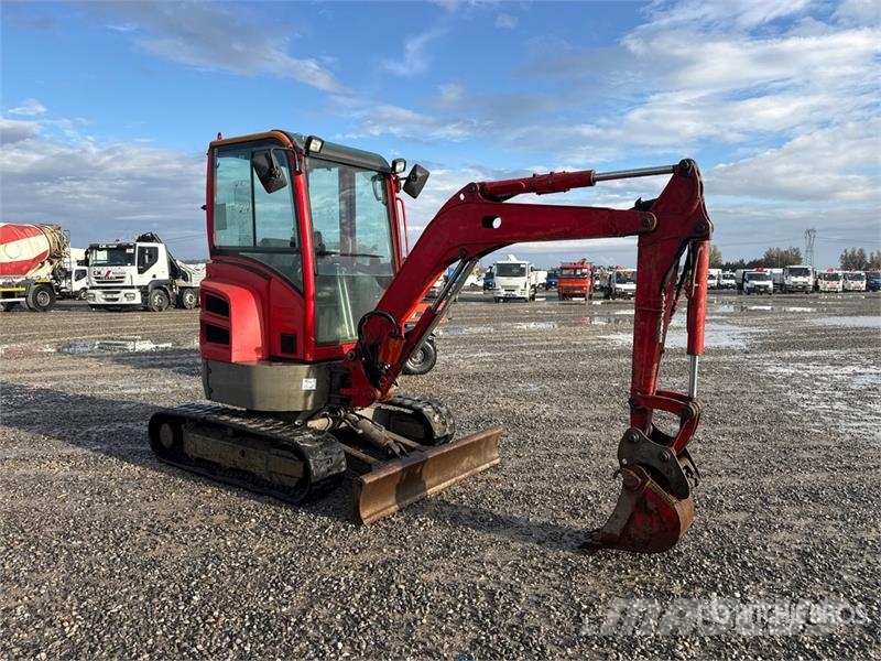 Volvo ECR25D Mini Excavator ミニ油圧ショベル 7t以下（ミニユンボ・ミニディガー）