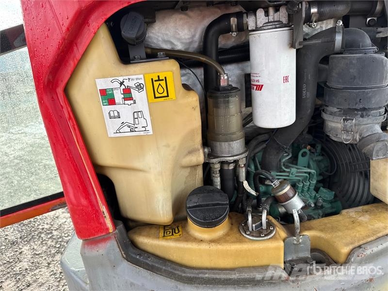 Volvo ECR25D Mini Excavator ミニ油圧ショベル 7t以下（ミニユンボ・ミニディガー）