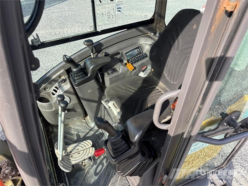 Volvo ECR25D Mini Excavator Minibagger < 7t
