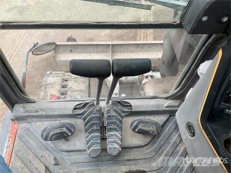 Volvo ECR88D 대형 굴삭기 29톤 이상