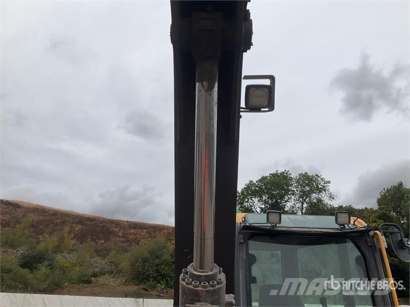 Volvo ECR88D 대형 굴삭기 29톤 이상
