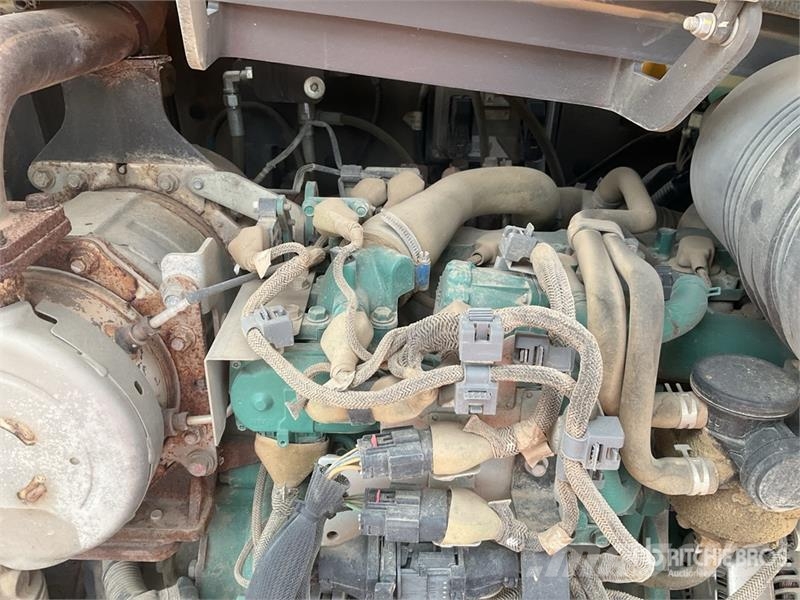 Volvo ECR88D 대형 굴삭기 29톤 이상
