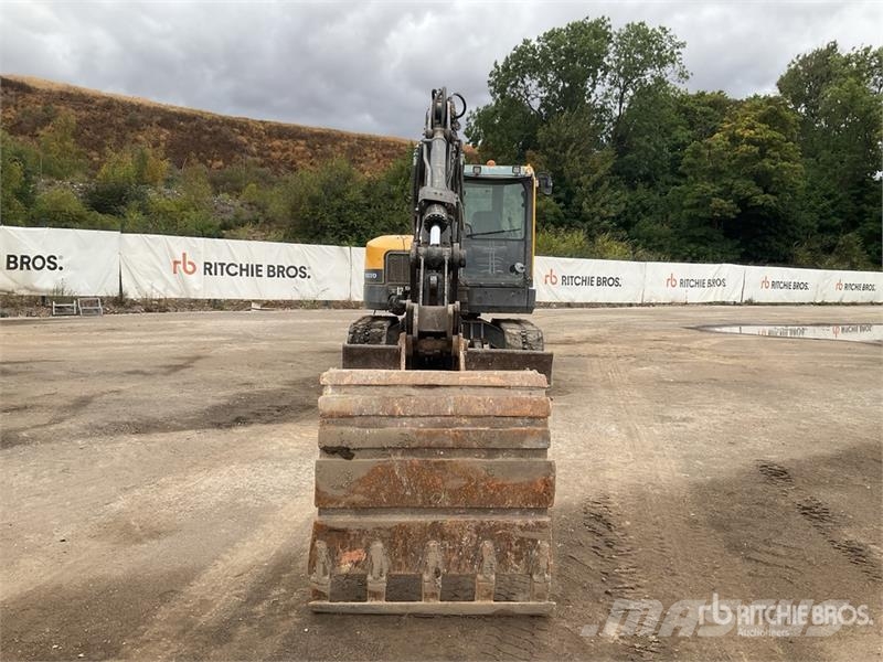 Volvo ECR88D 대형 굴삭기 29톤 이상