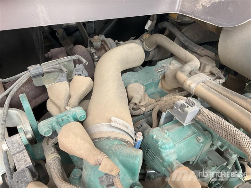 Volvo ECR88D 대형 굴삭기 29톤 이상