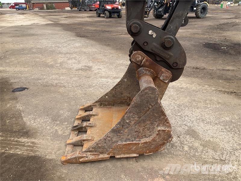 Volvo ECR88D 대형 굴삭기 29톤 이상