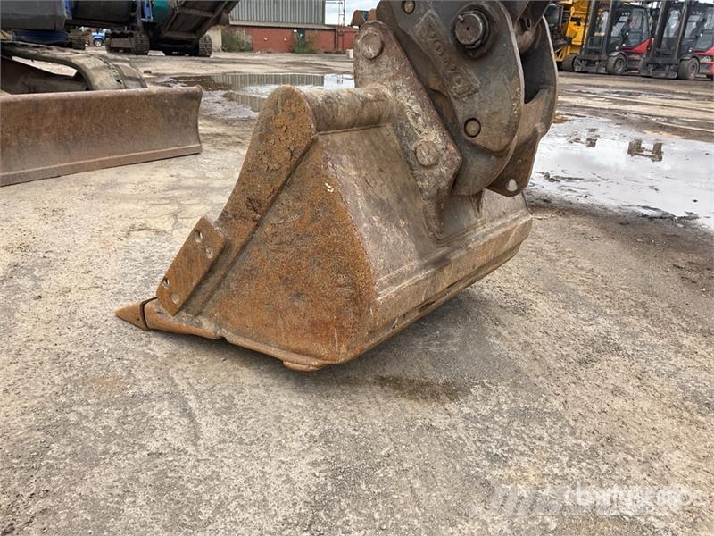 Volvo ECR88D 대형 굴삭기 29톤 이상