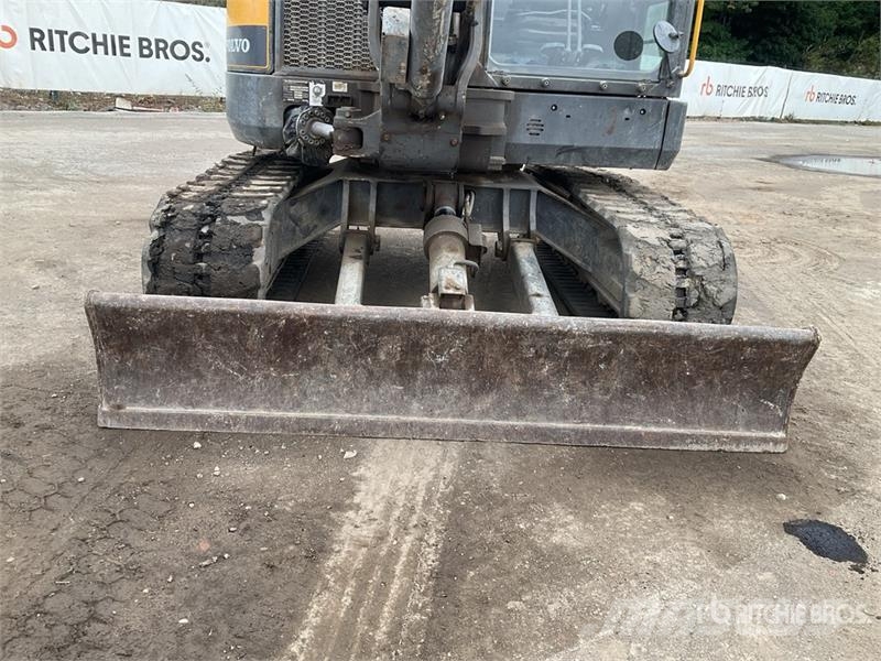 Volvo ECR88D 대형 굴삭기 29톤 이상