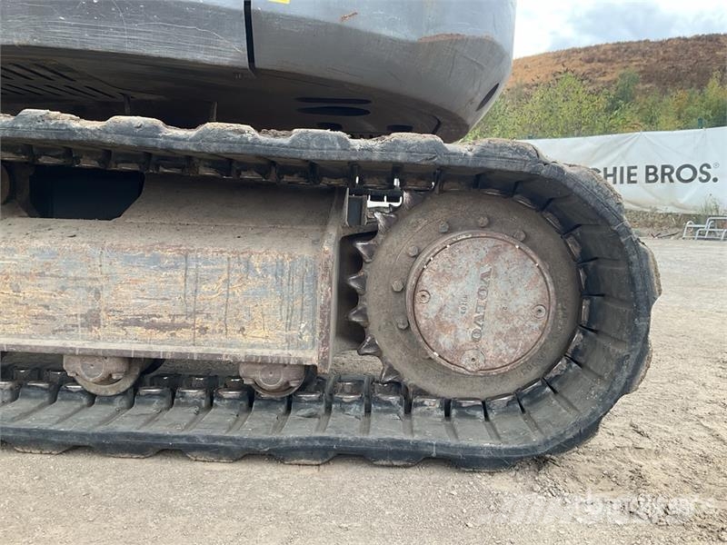 Volvo ECR88D 대형 굴삭기 29톤 이상