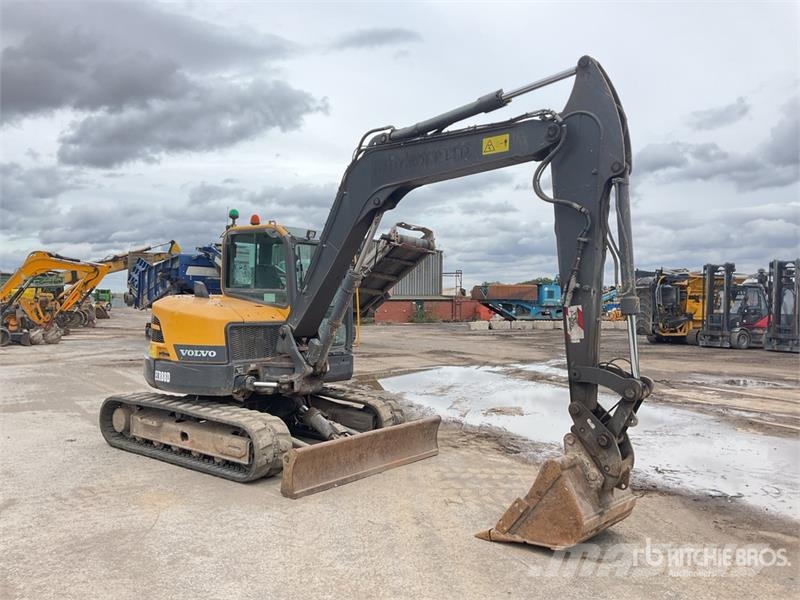 Volvo ECR88D 대형 굴삭기 29톤 이상