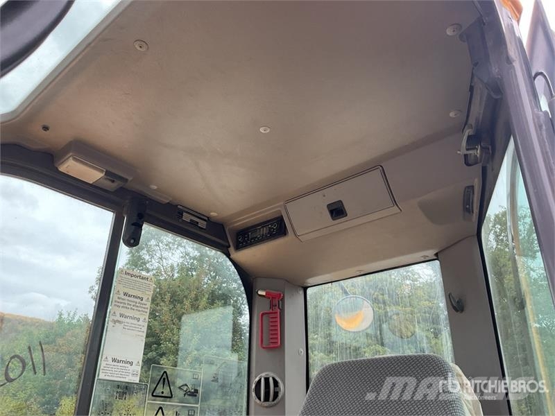 Volvo ECR88D 대형 굴삭기 29톤 이상